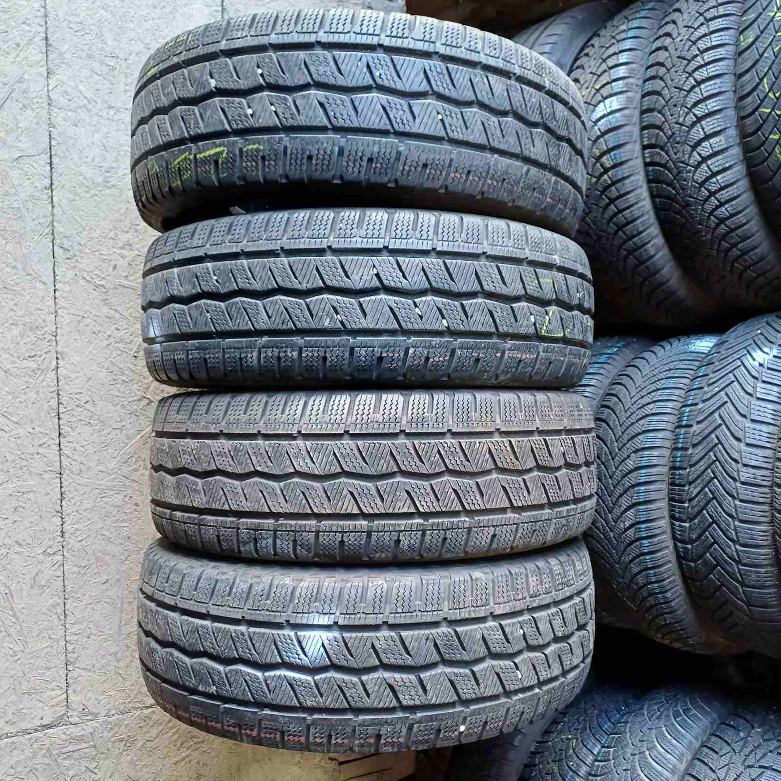 Hankook Winter Icept LV 225/65R16C